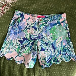 Ladies LILLY PULITZER Shorts - Size 8